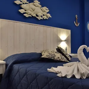 Marina Blu Bed & Breakfast
